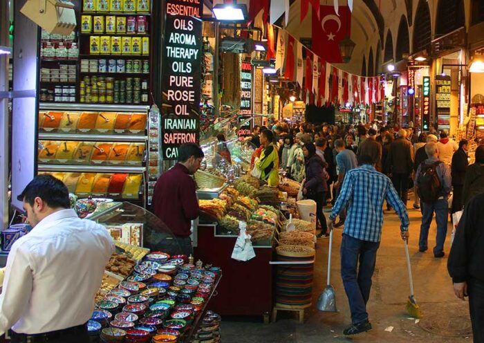 Istanbul, shops in the Egyptian Bazaar