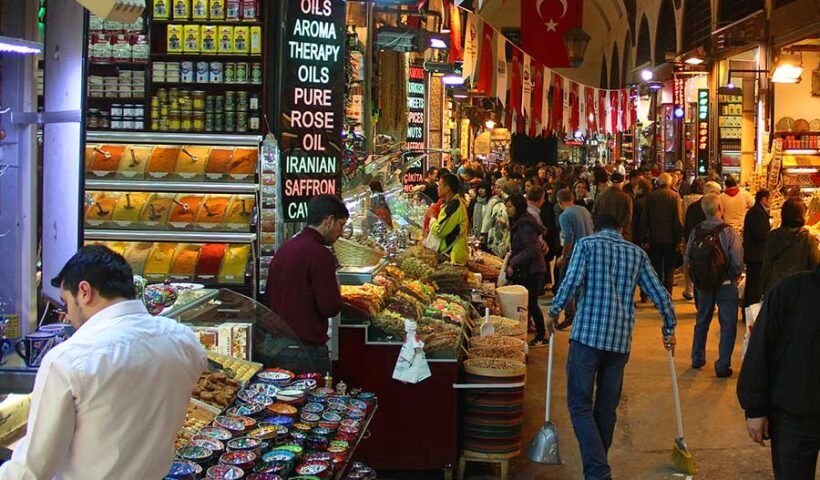 Istanbul, shops in the Egyptian Bazaar