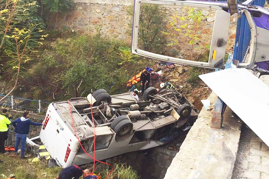 Turquía, accidente de autobús escolar