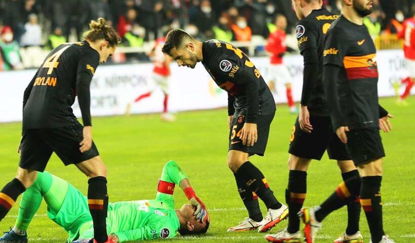 Galatasaray, Muslera injured