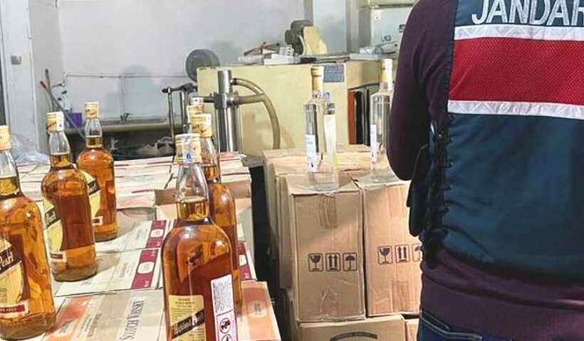 Turkey, raid against illegal alcohol