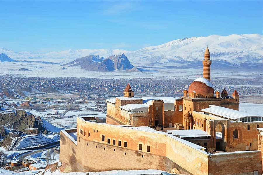 Turkey, Ishak Pasha palace covered in snow