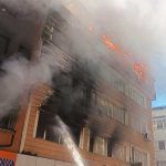Estambul, incendio en una fábrica textil