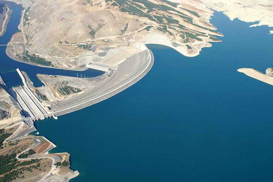 Turkey, Atatürk dam