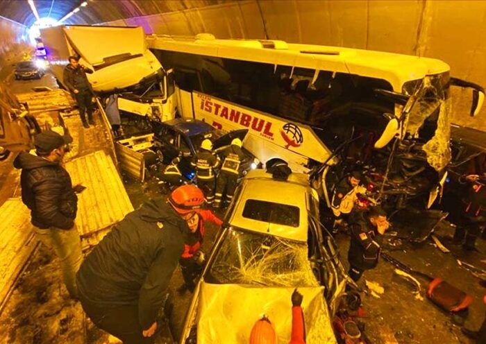 Turkey, multiple crash in a tunnel