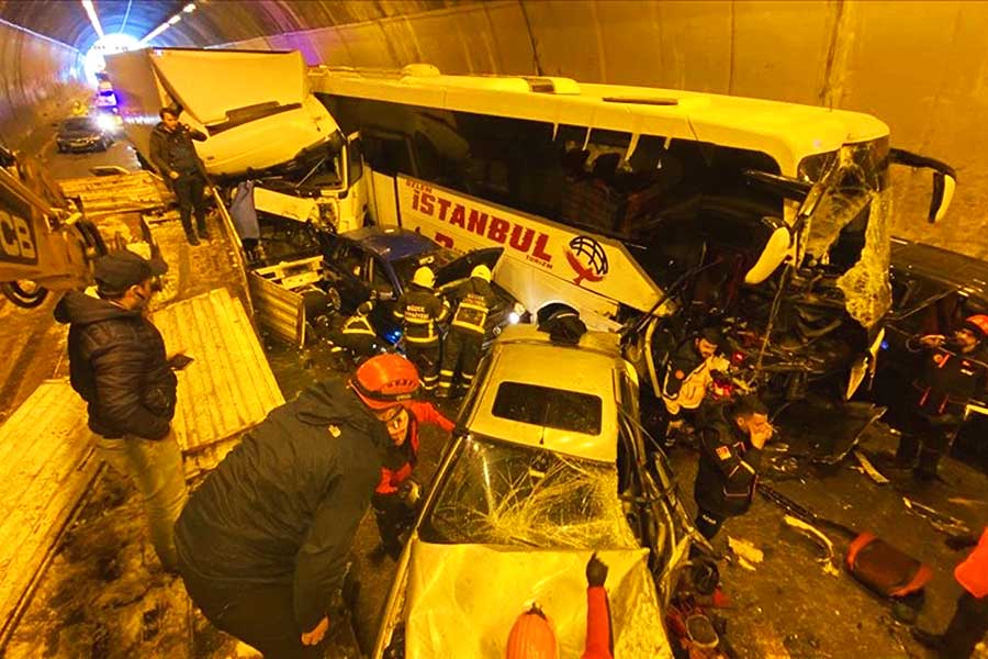 Turkey, multiple crash in a tunnel