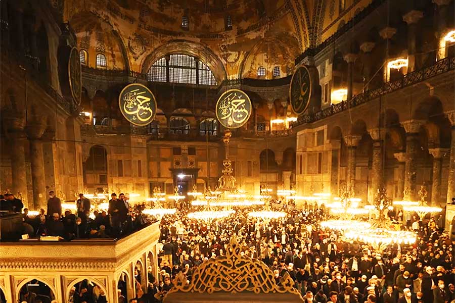 Estambul, Santa Sofía durante las oraciones del Ramadán