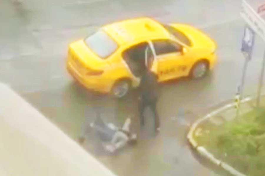 Istanbul, taxi driver attack on a tourist