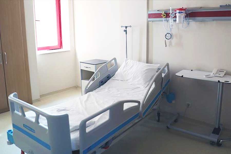 Turquía, cama de hospital vacía