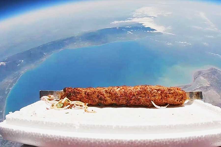 Turquía, un kebab turco en el espacio