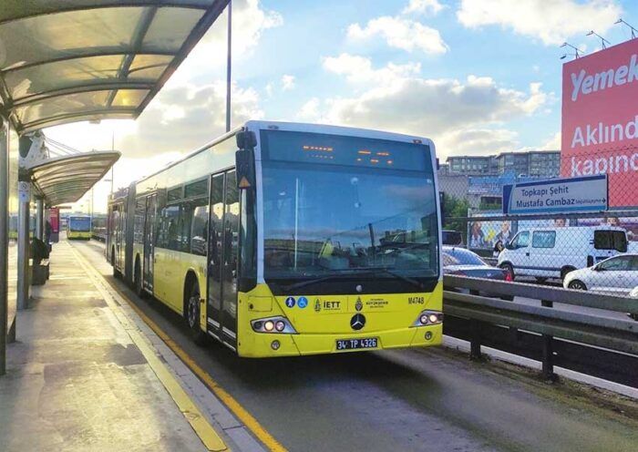 Istanbul, bus stop