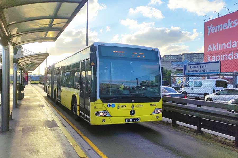 Istanbul, bus stop