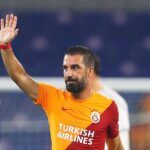 Arda Turan ends his career in football