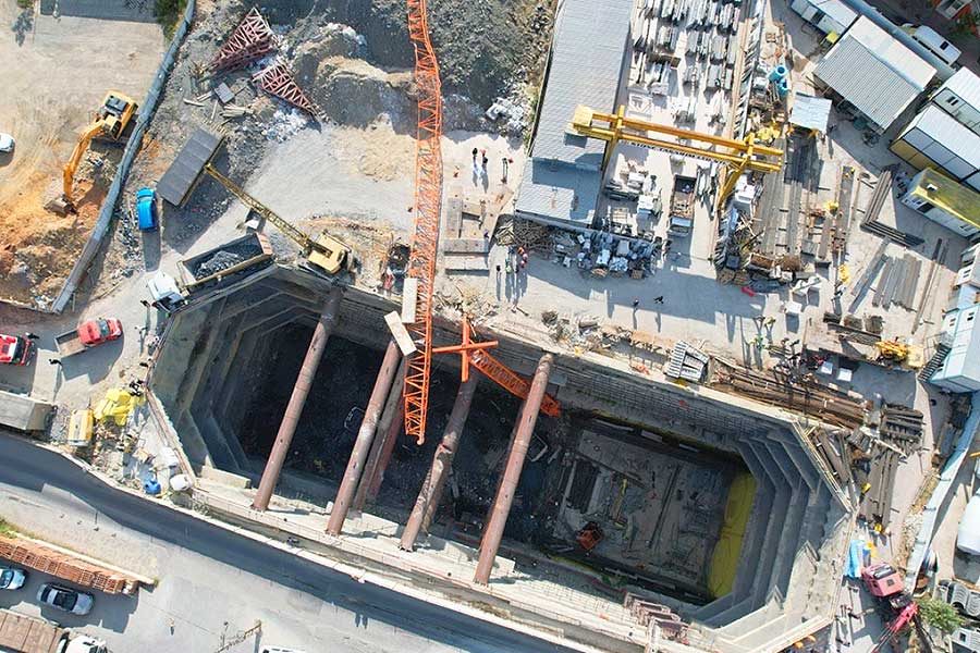 Istanbul, accident during subway works