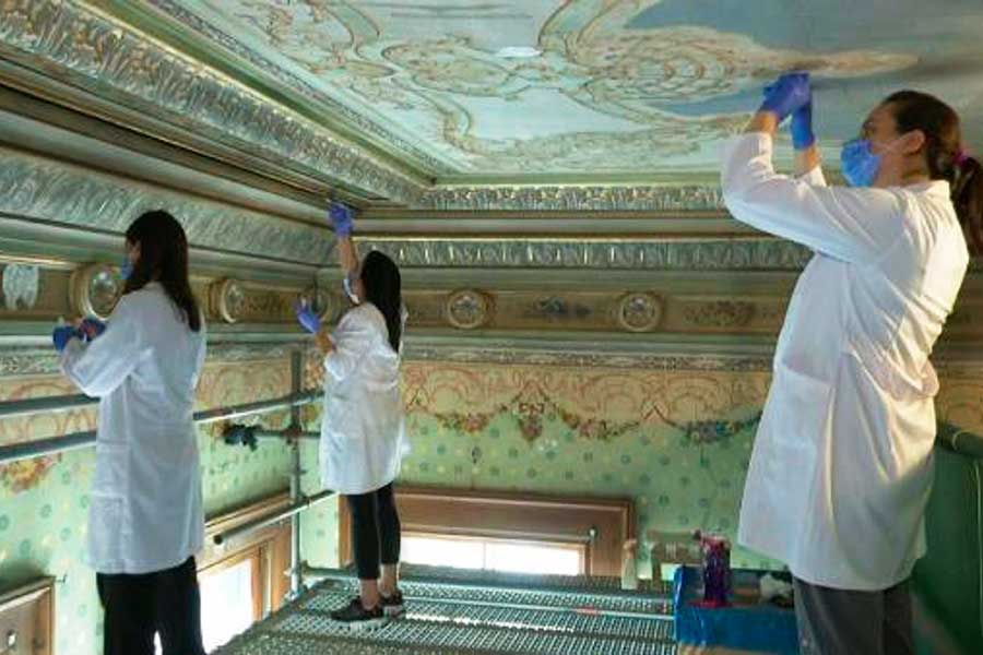 Istanbul, restoration works at Dolmabahçe Palace