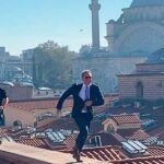 Istanbul, USA ambassador emulates James Bond over the Grand Bazaar