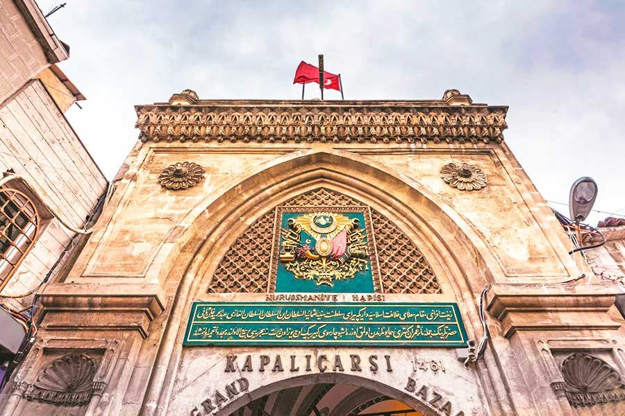 Istanbul, entrance to Grand Bazaar