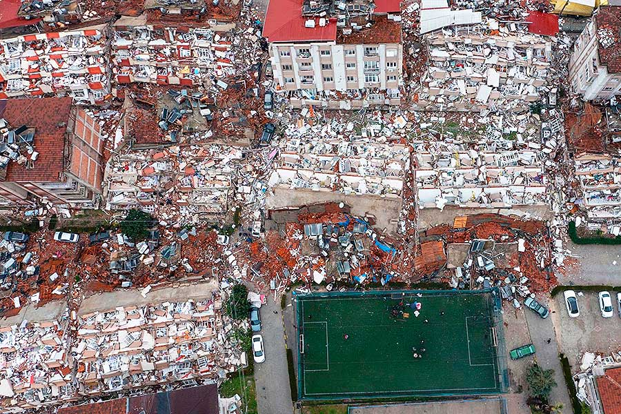 shocking images of the earthquakes in Turkey