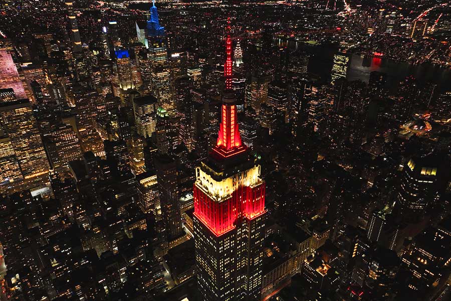 New York, Empire State Building with the colours of the Turkish flag