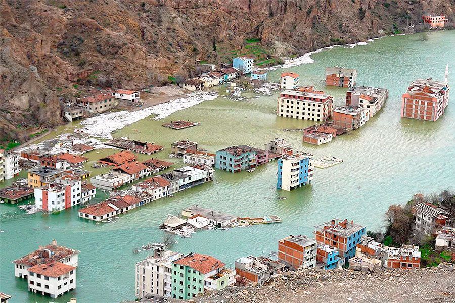 Turkey, Yusufeli town disappearing under water