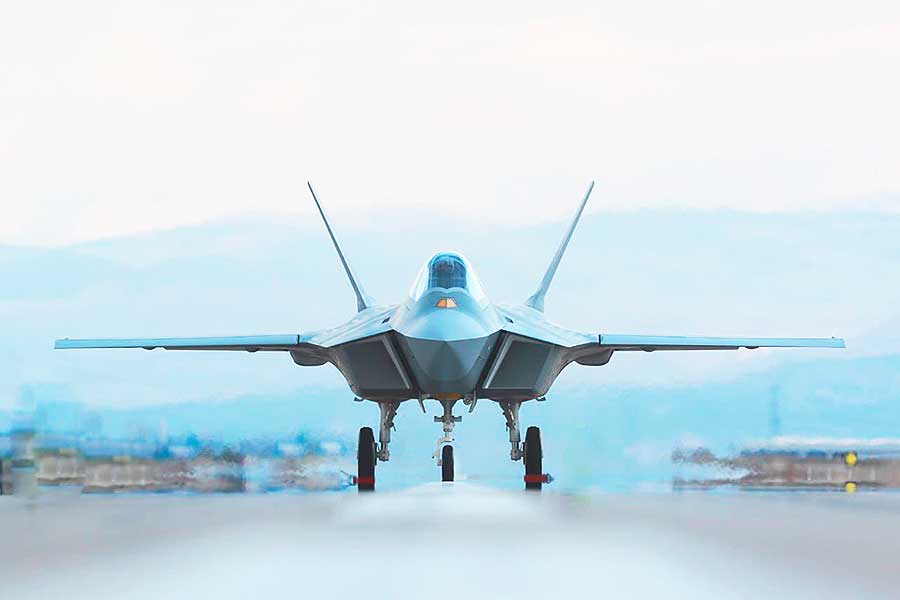 Turkish fighter TAI TF-X runway test