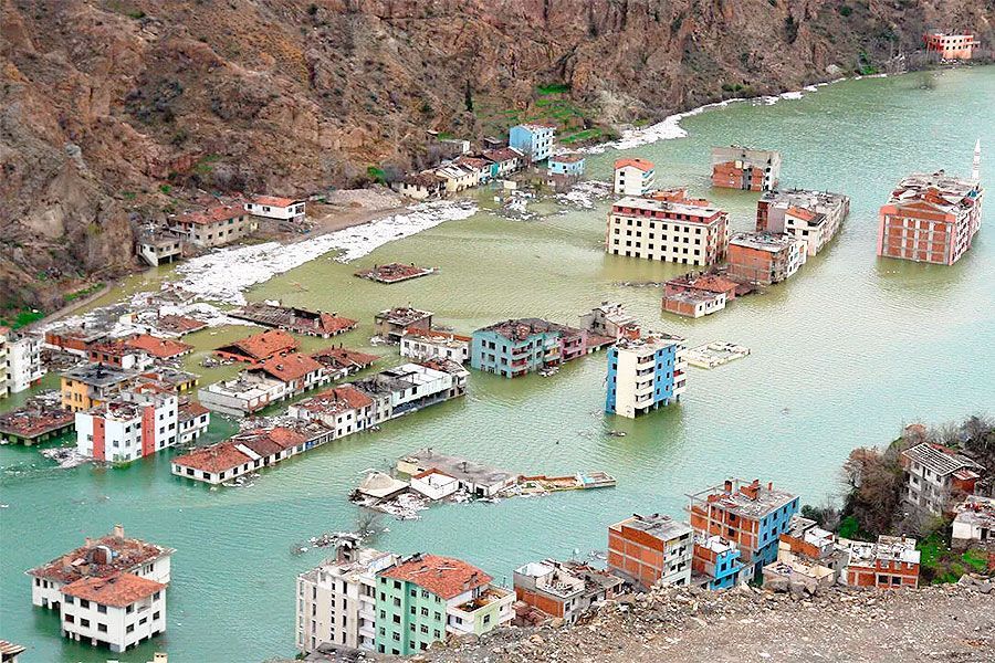 Turquía, el pueblo de Yusufeli desaparece bajo el agua