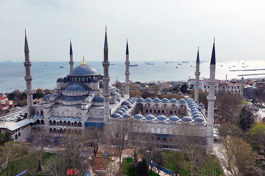 Estambul, la Mezquita Azul restaurada