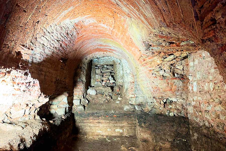 Istanbul, archaeologists discover underground passage in Istanbul