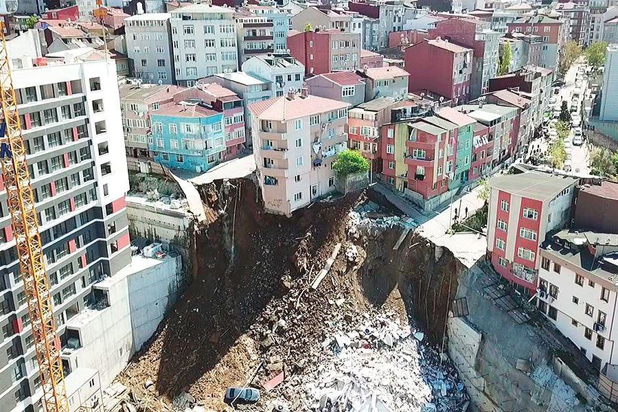 Istanbul, landslide
