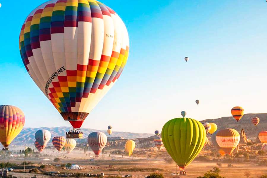 balloon tour over Cappadocia