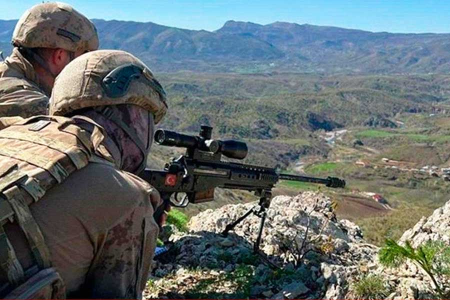 Turkish soldiers