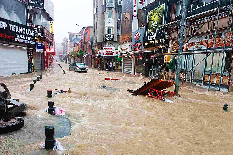 Turquía, inundaciones en Samsun