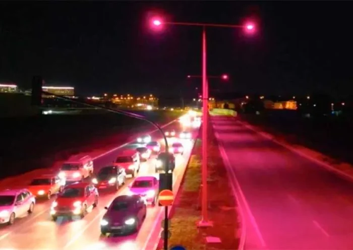 Bursa, streets illuminated in pink for breast cancer