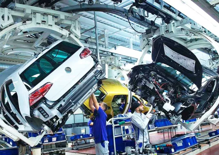 fábrica de automóviles