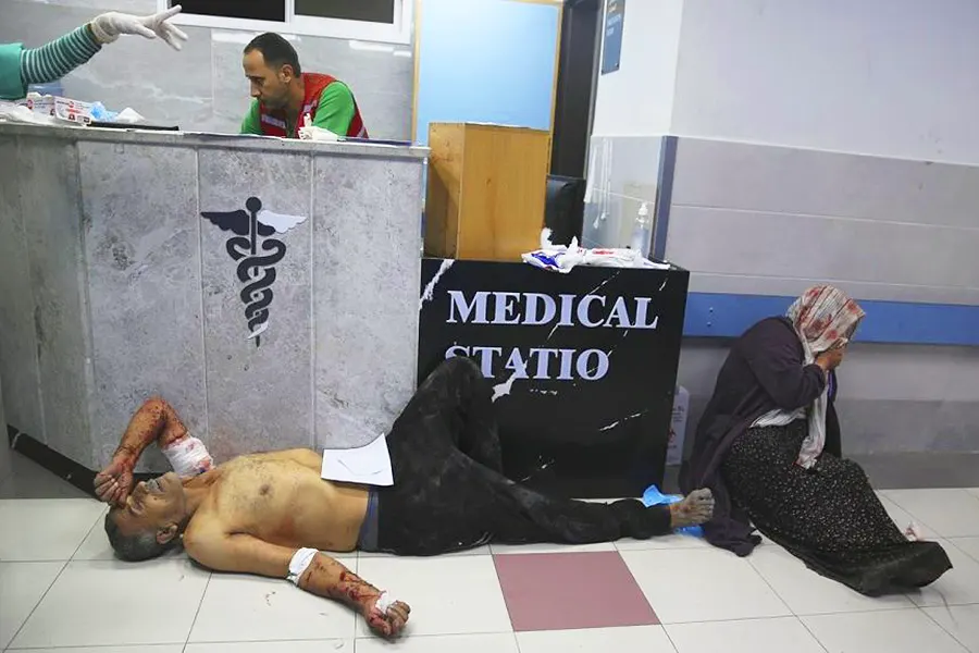Gaza, hospitals collapsed