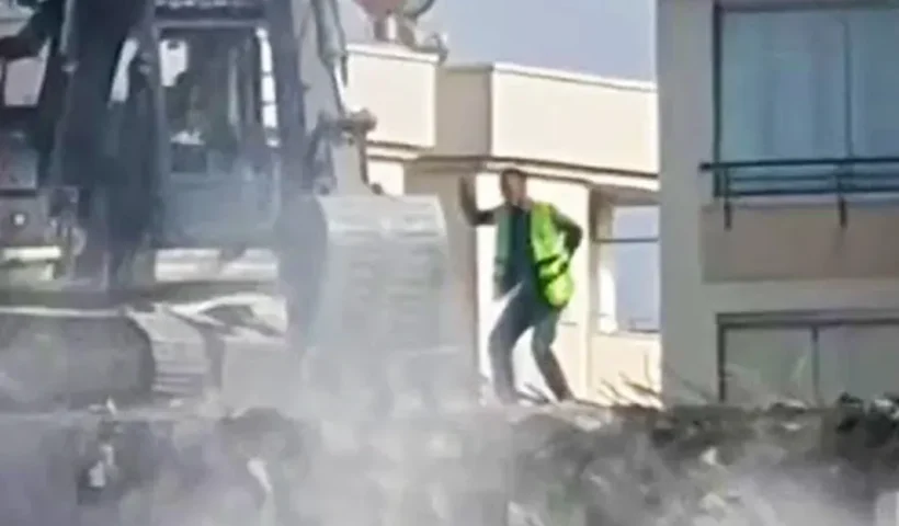 viral video of a worker dancing
