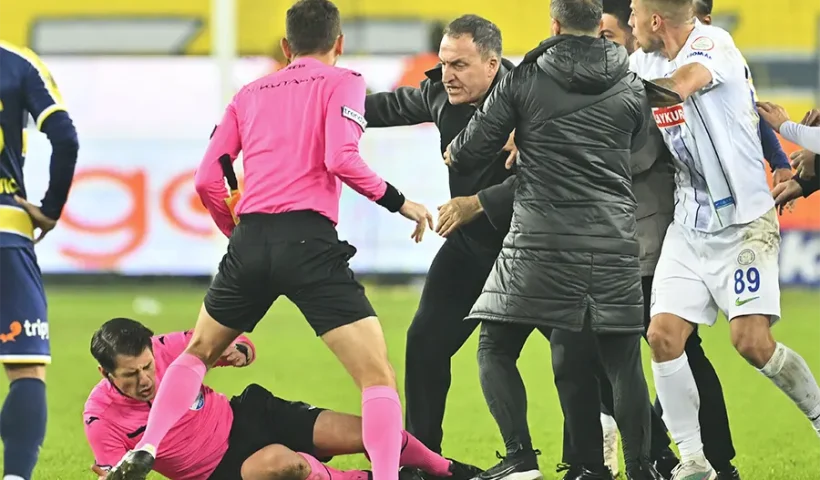 liga turca, agresión al árbitro del Ankaragücü-Rizespor