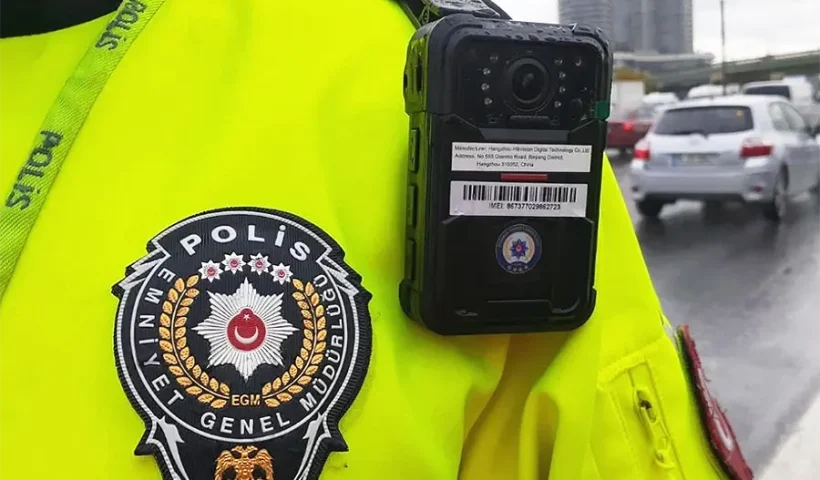 Estambul, policía con cámara corporal