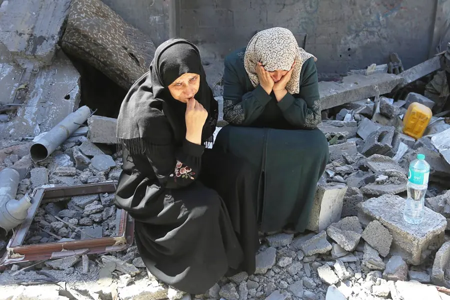 mujeres sufriendo hambre en Gaza