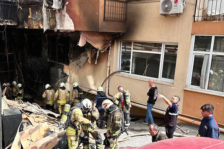 incendio de una discoteca en Estambul