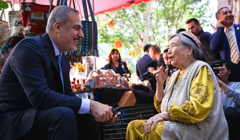 China, Hakan Fidan in Xinjiang