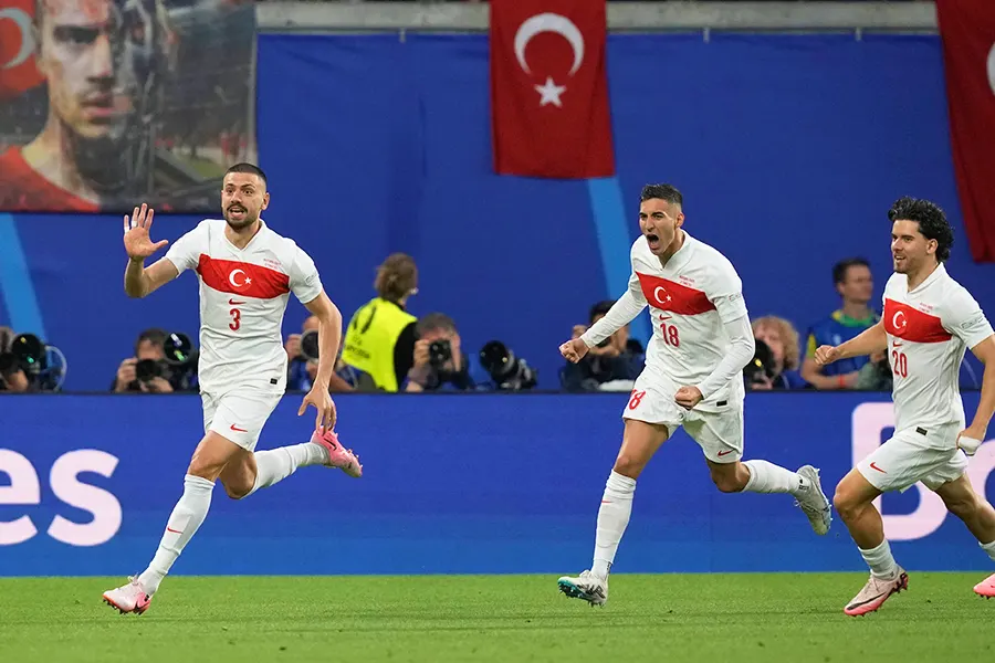 gol de Demiral en la Eurocopa
