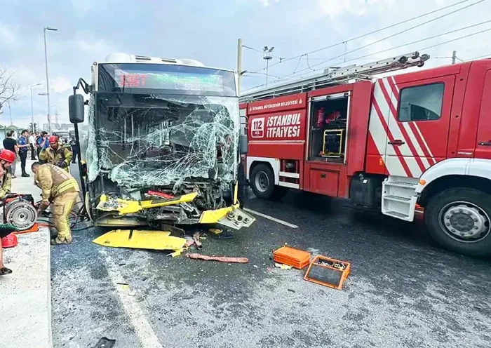 Istanbul, bus accident