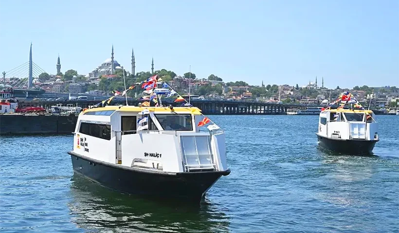 Istanbul mini ferries