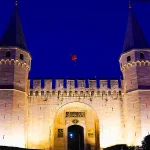 Palacio Topkapı de noche