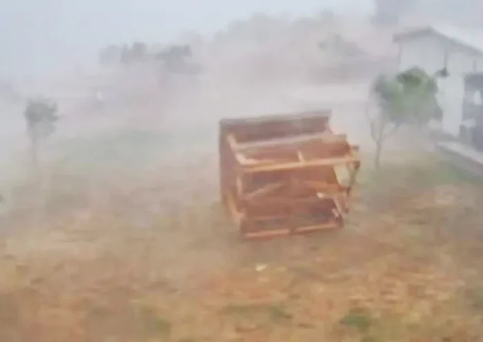 Turkey, tornado destroys campsite