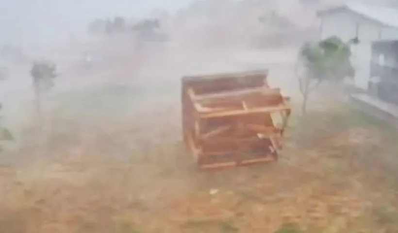 Turquía, tornado arrasa un camping