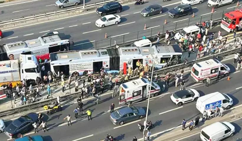 metrobus crash in Istanbul