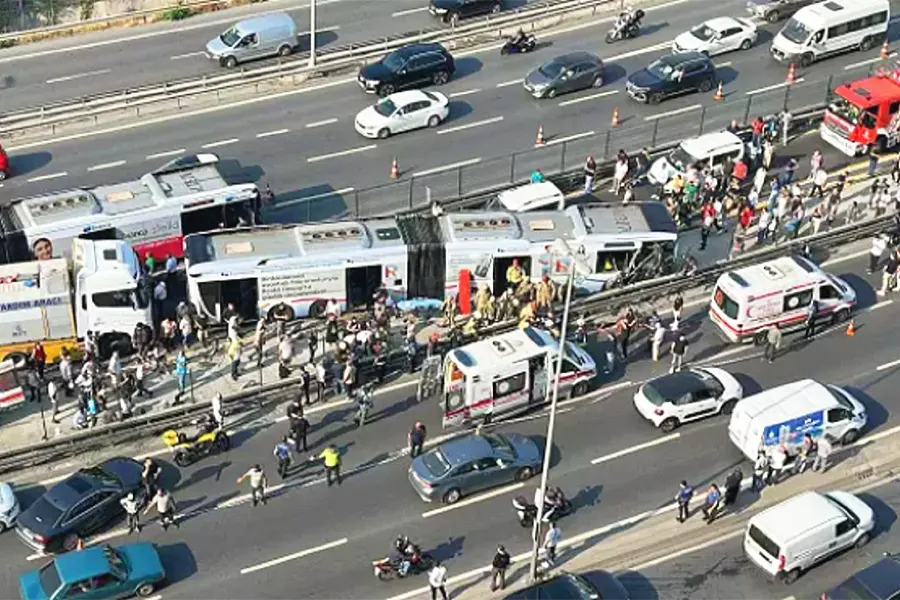 metrobus crash in Istanbul