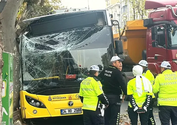 bus crash in Istanbul